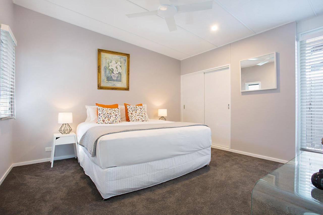 Incredible Value - Perfect For Large Families Villa Gold Coast Exterior photo